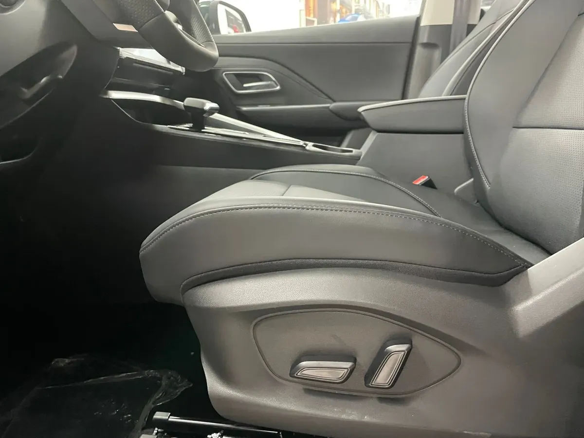 Ghế lái 1. MG ZS PHEV chỉnh điện
