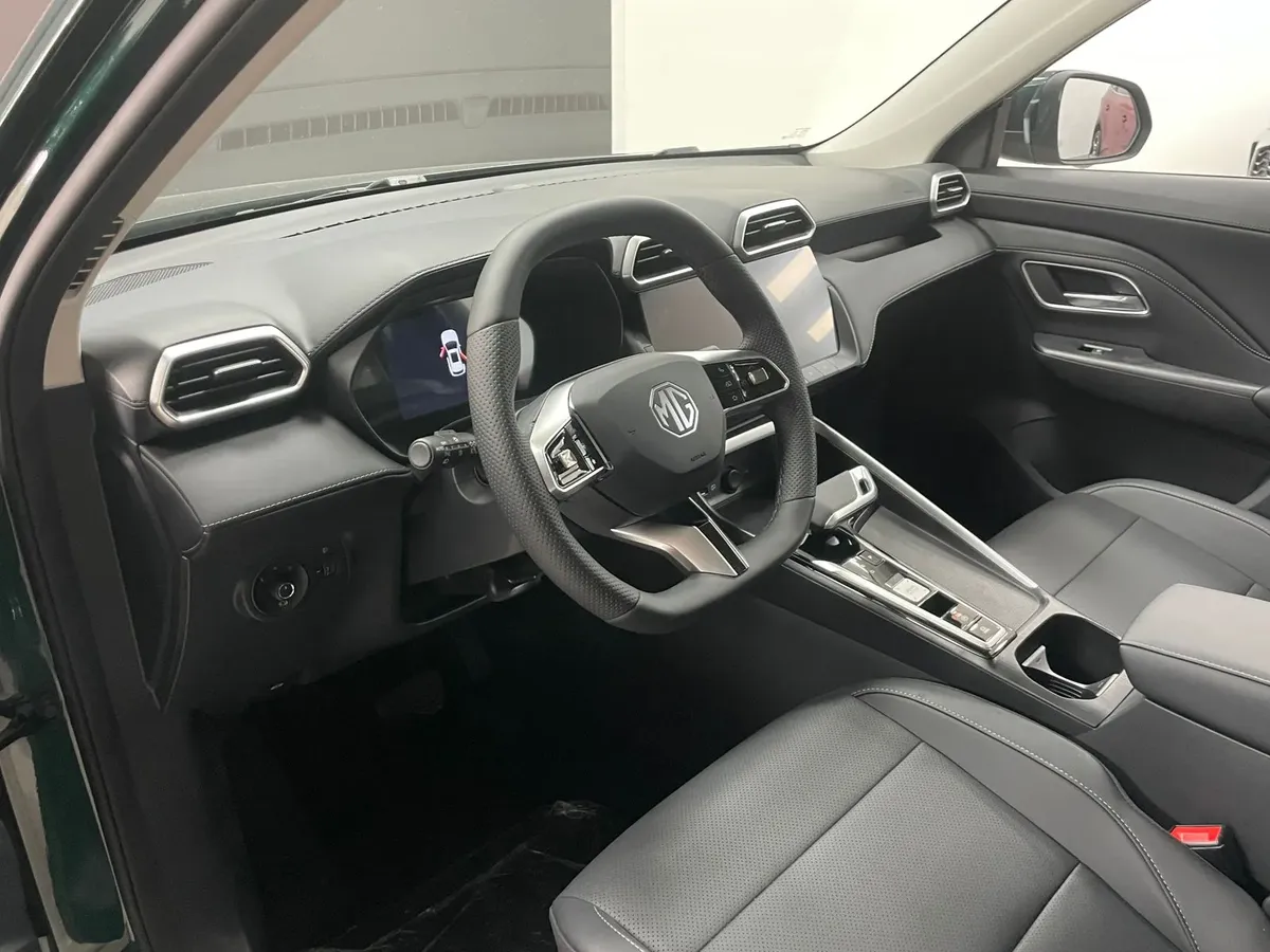 1. MG ZS PHEV nội thất