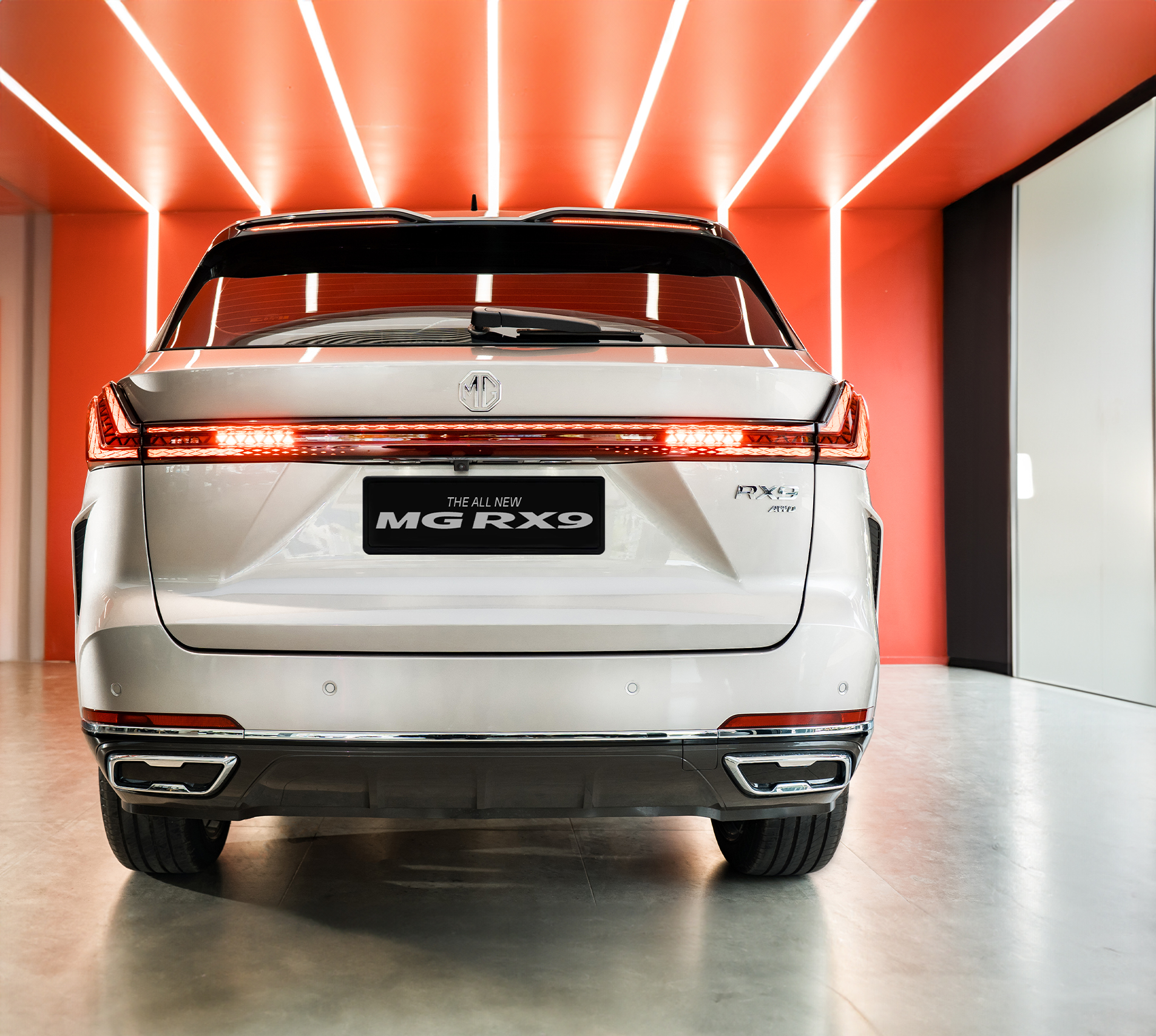 Đuôi xe MG RX9