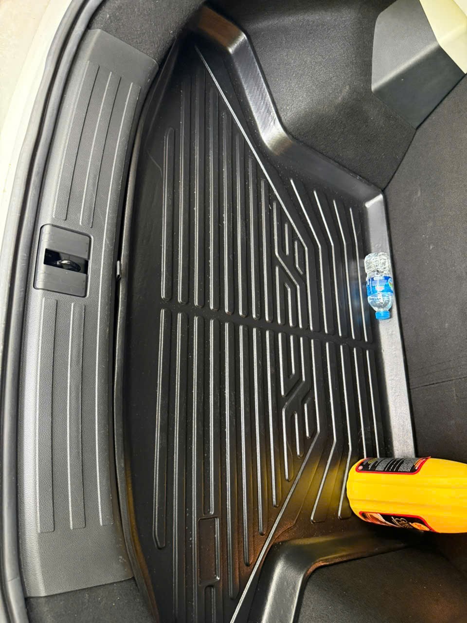 lót cốp sau mg zs